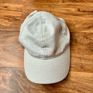 Nike Gray Hat Cap Stretch Youth 4/6X Dri-Fit 100% Polyester Kids